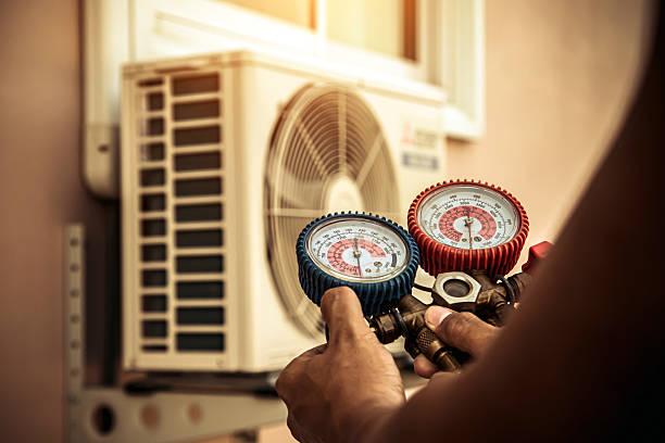 Professional Hvac Installation technician working in Monticello, GA